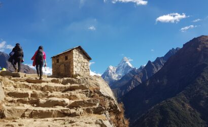 how to trek to everest base camp